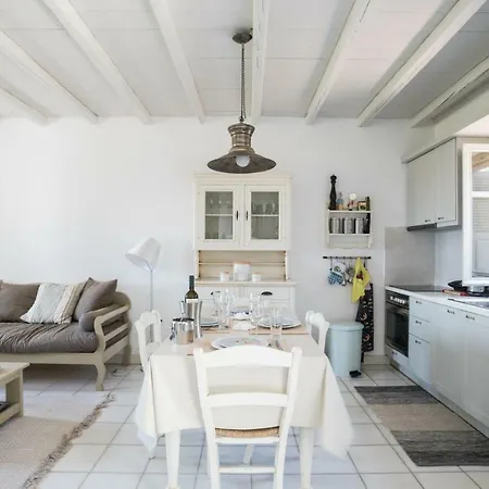 Mediterra * Isterni (Paros)